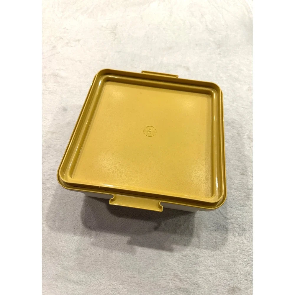 Vintage Tupperware Square Cake Taker 1241-2 Sheer Gold Yellow Food Storage Box